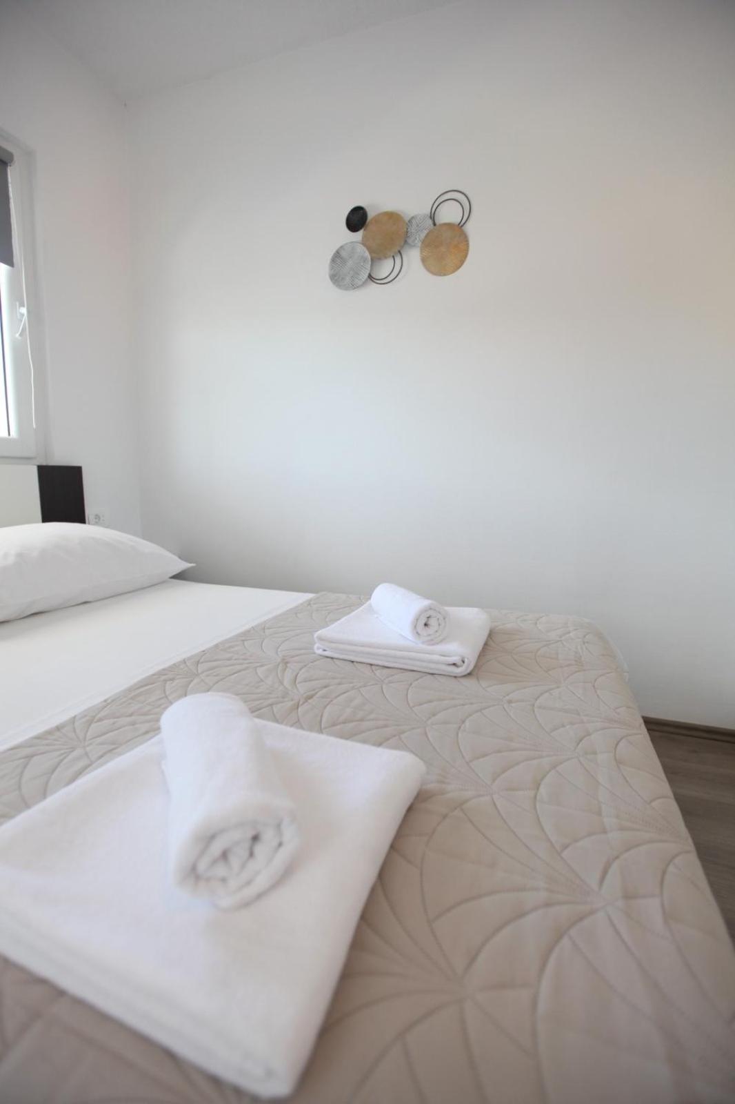 Apartment With Terrace And Sea View - Lucic Trogir Exterior photo